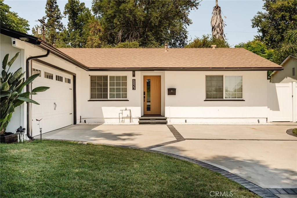 6823 Sale Avenue