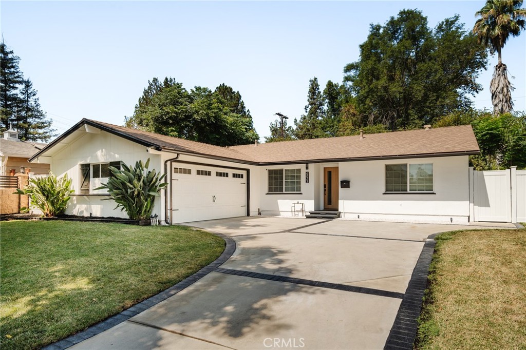 6823 Sale Avenue