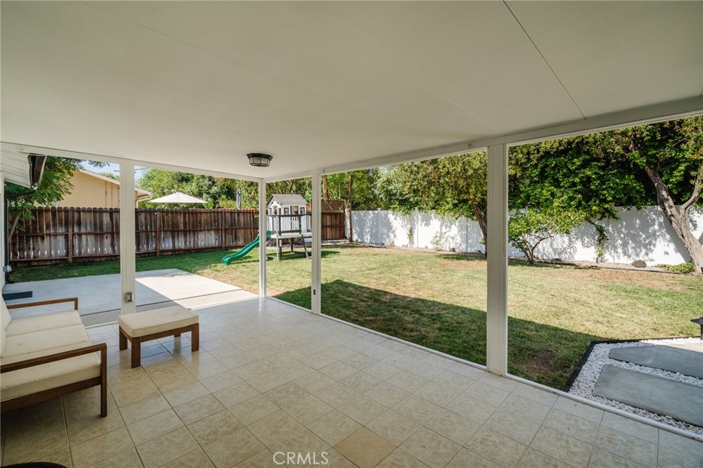 6823 Sale Avenue