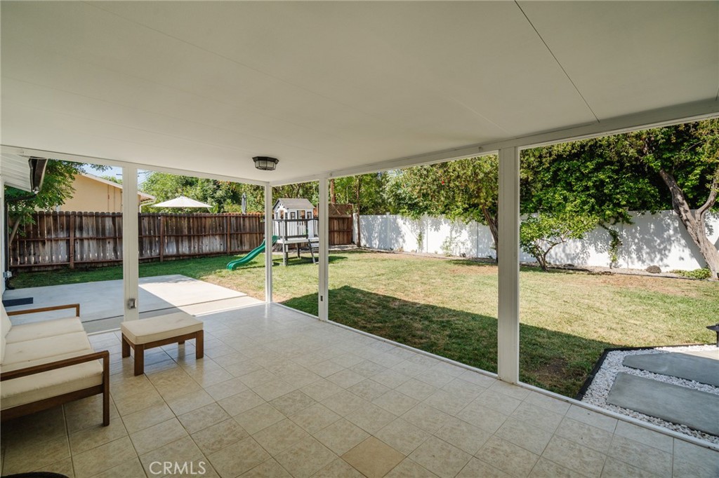 6823 Sale Avenue