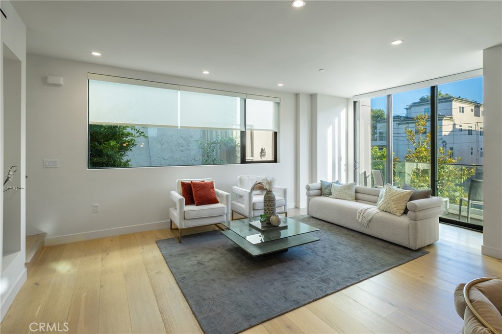 4525 N Via Nova Drive