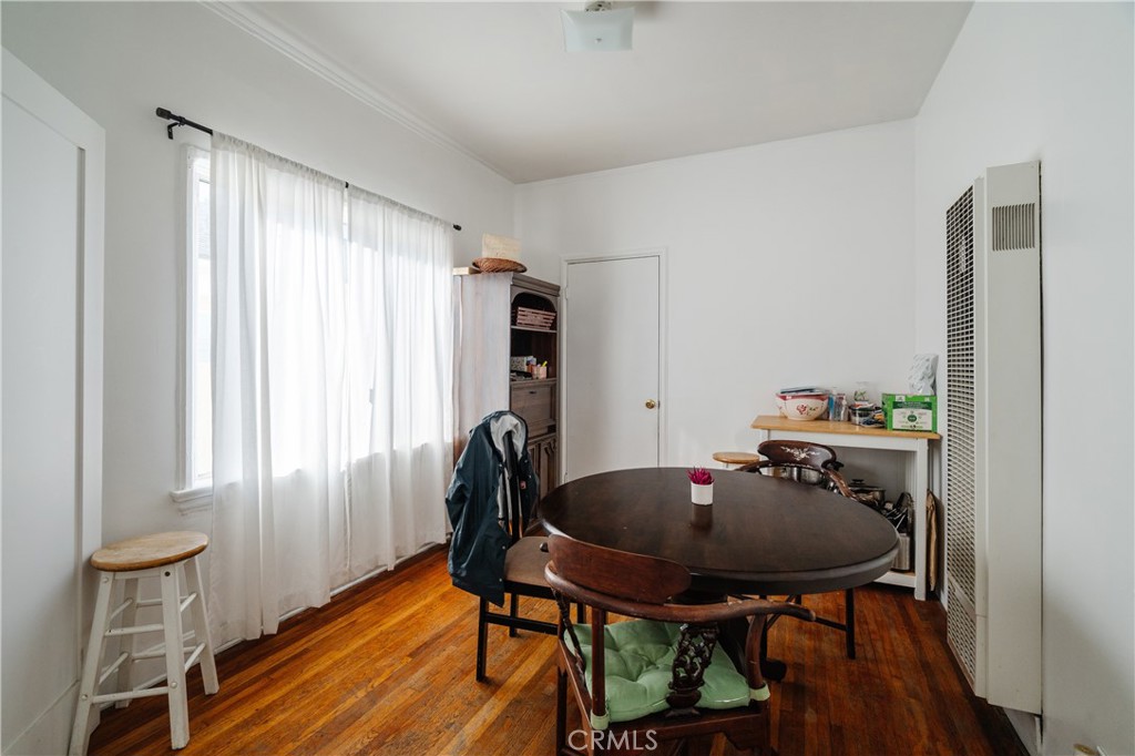 1221 5th Avenue 3