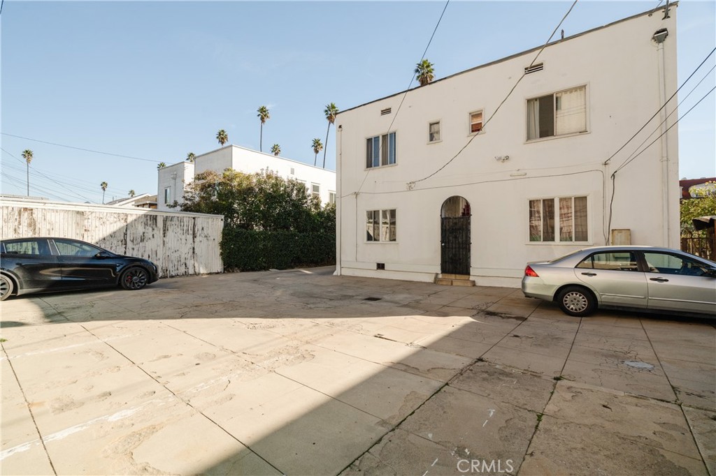 1221 5th Avenue 3