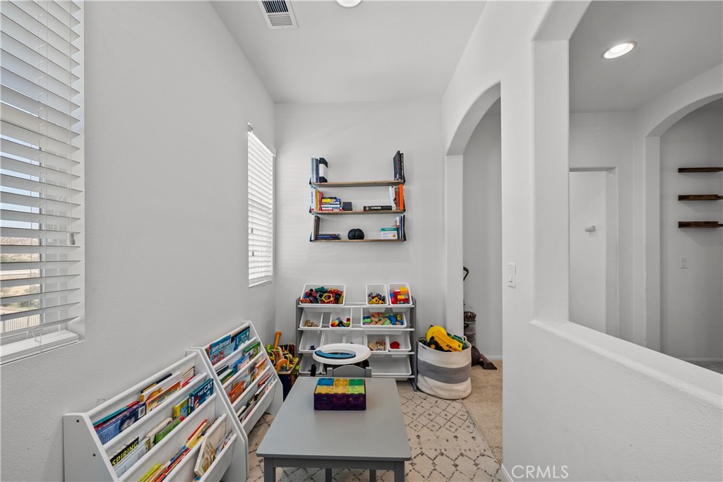2728 Hornbeam Road