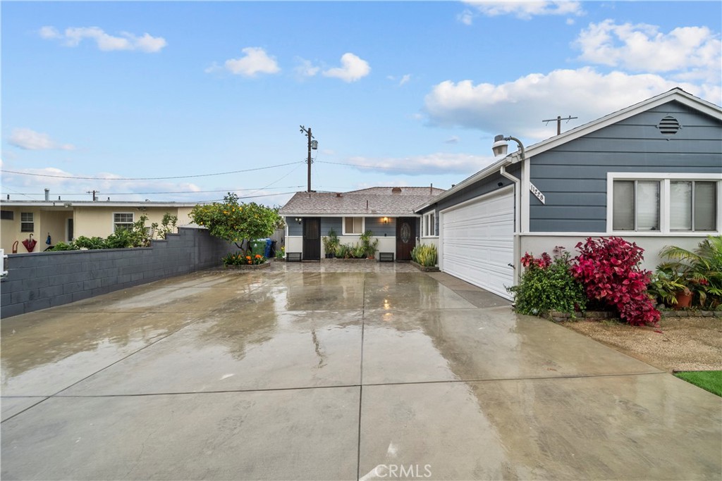 11228 Blythe