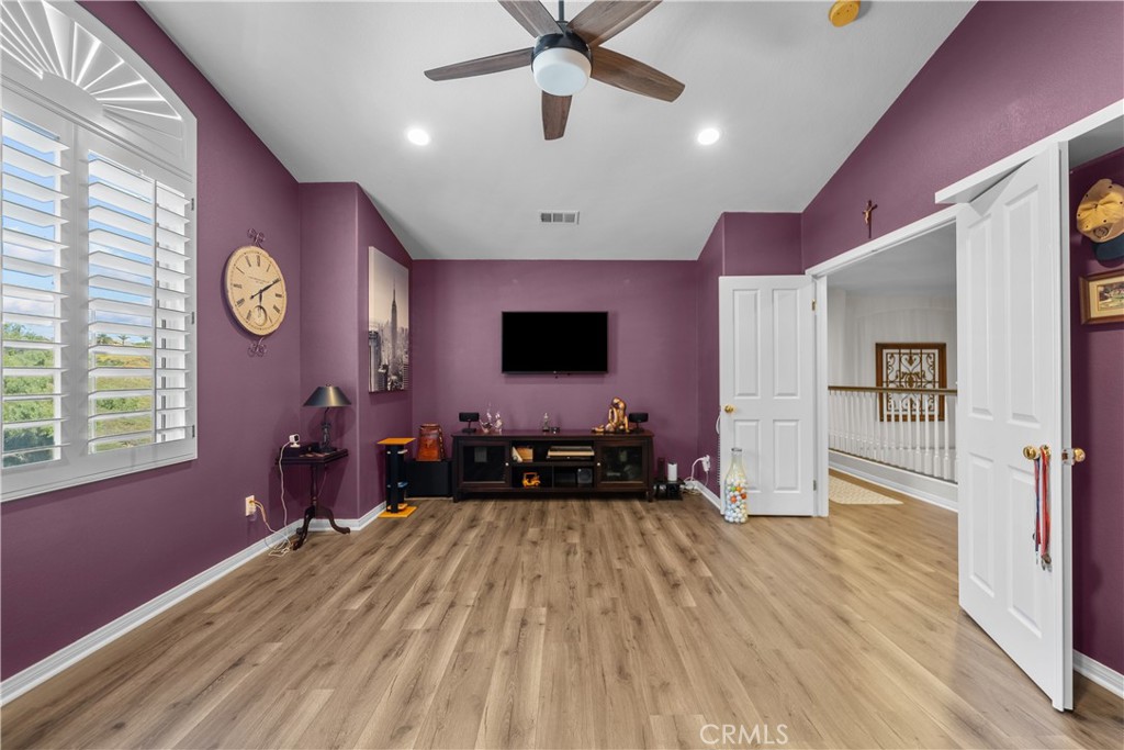 21736 Redwood Canyon