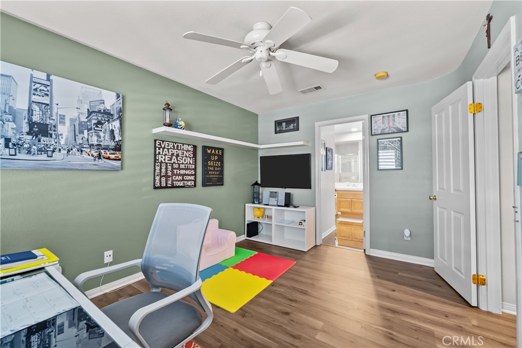 21736 Redwood Canyon