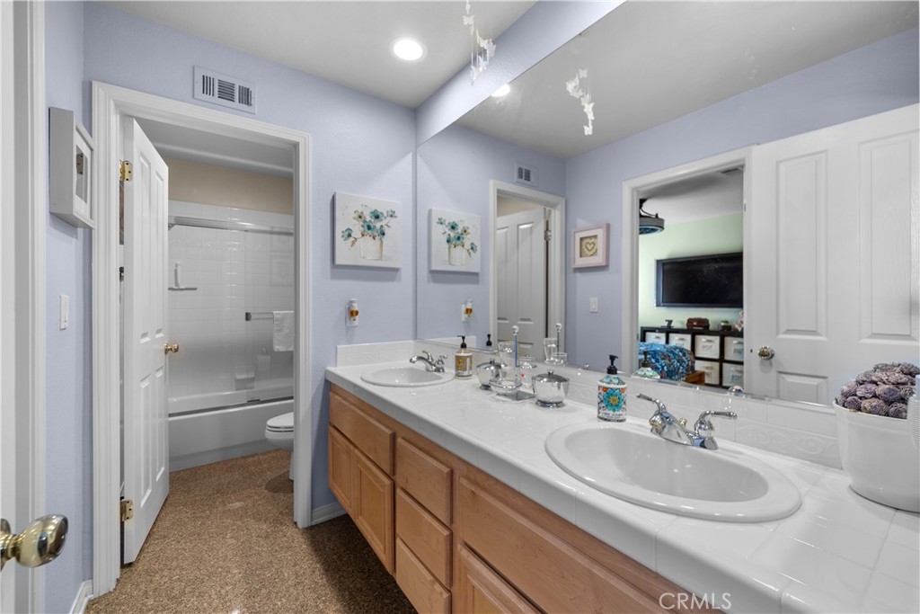 21736 Redwood Canyon