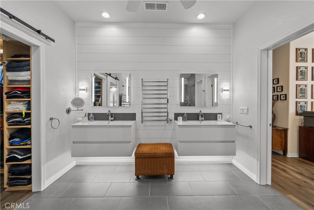 21736 Redwood Canyon