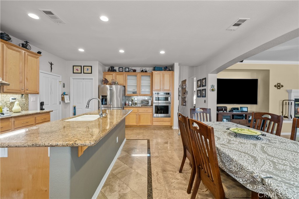 21736 Redwood Canyon