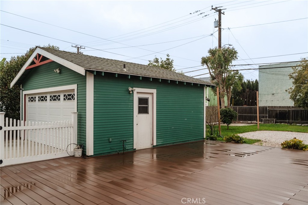 1345 Linden Avenue