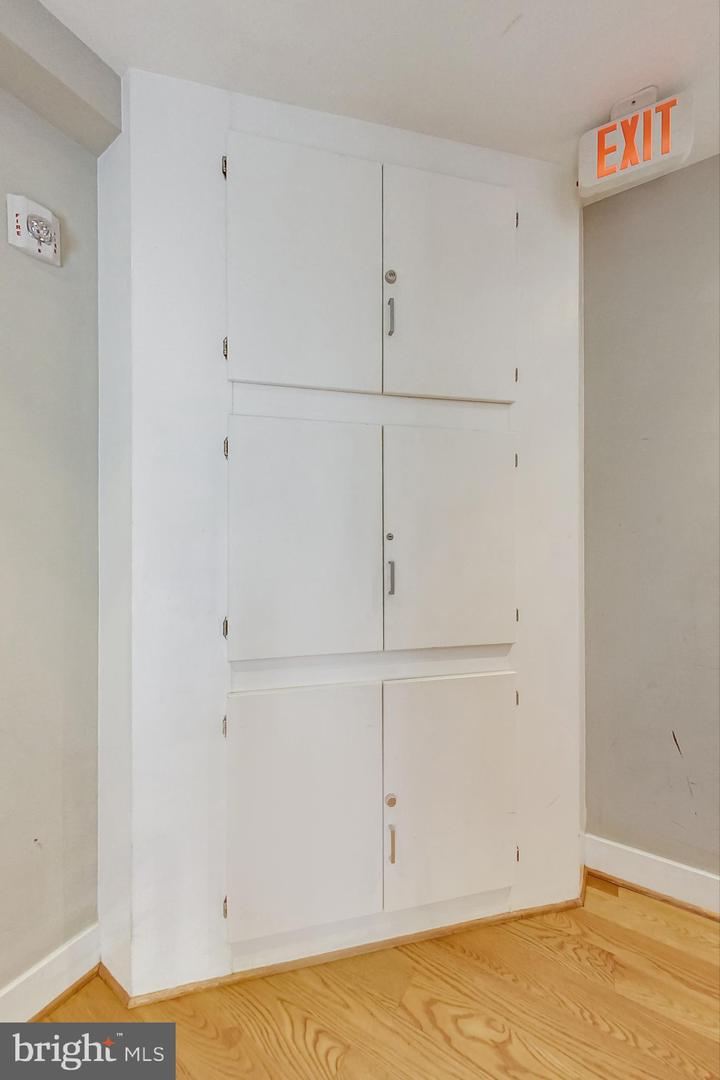 1209 G St SE #9