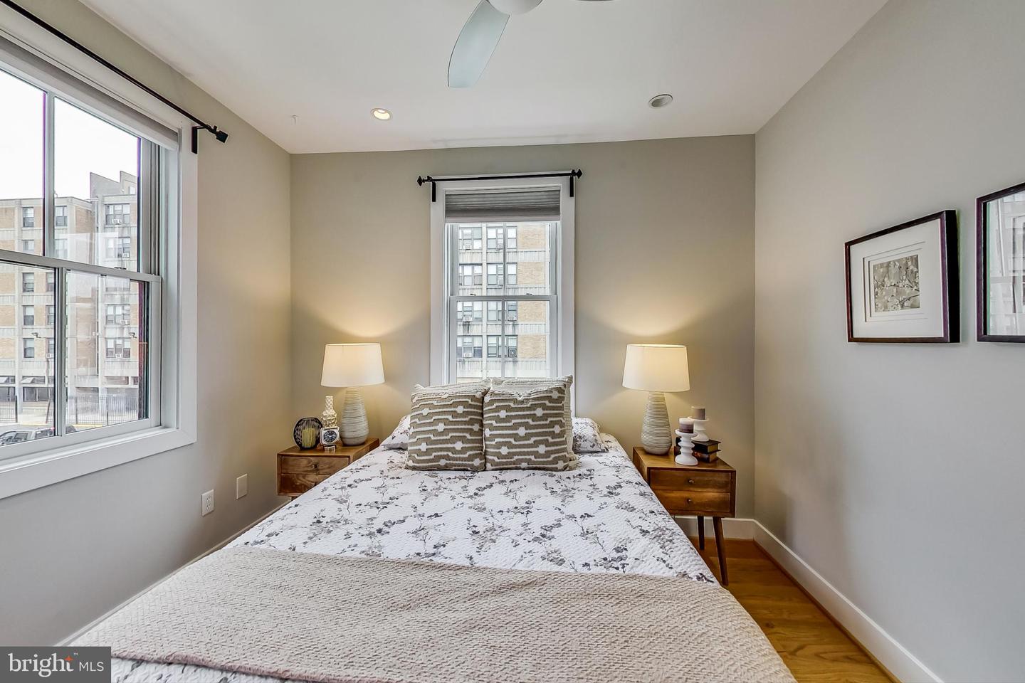 1209 G St SE #9