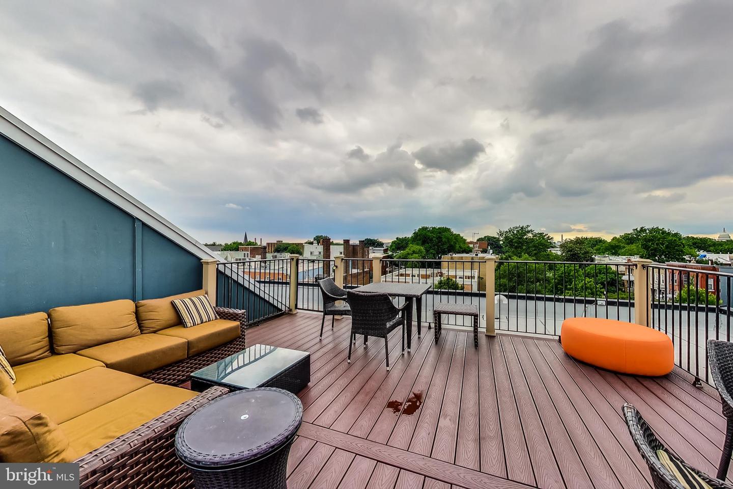 1209 G St SE #9