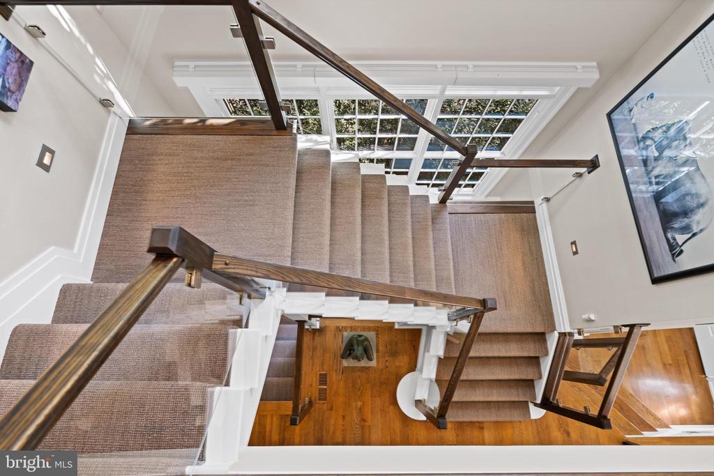 7301 BANNOCKBURN RIDGE COURT