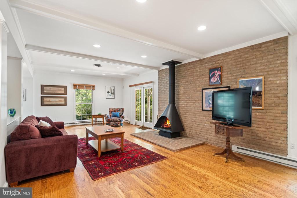 702 Blueberry Hill Rd