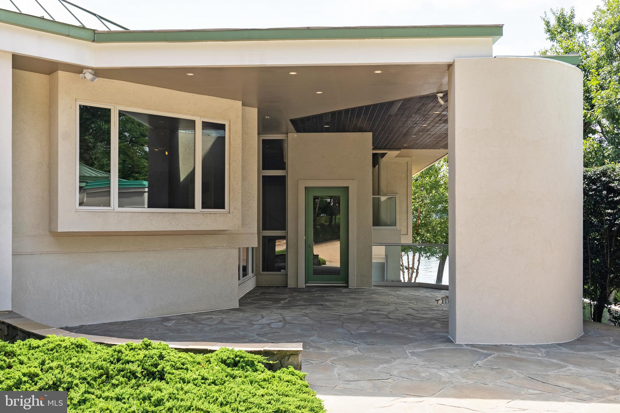 6106 BEACHWAY DRIVE