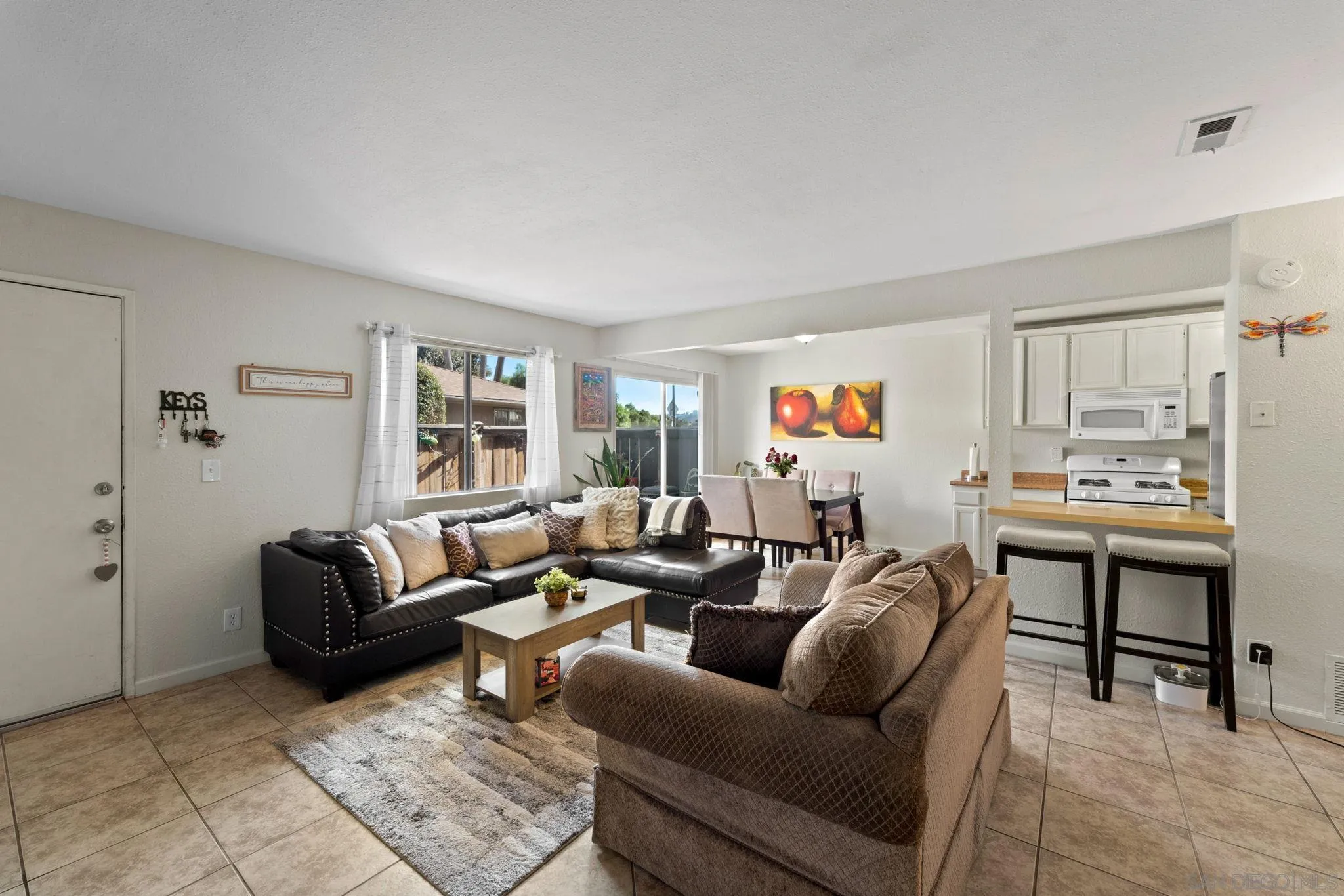 1322 W San Ysidro Blvd Unit B