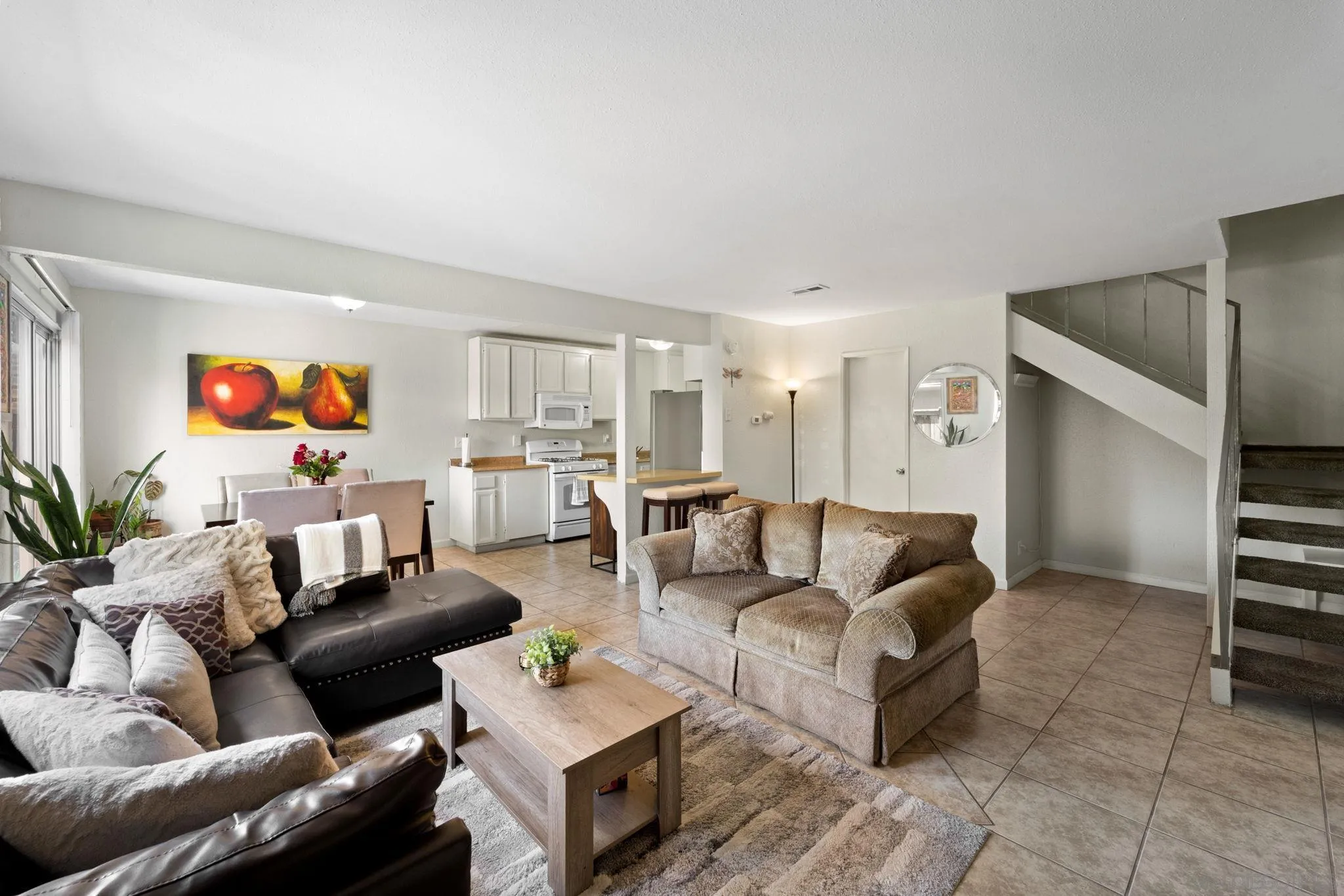 1322 W San Ysidro Blvd Unit B