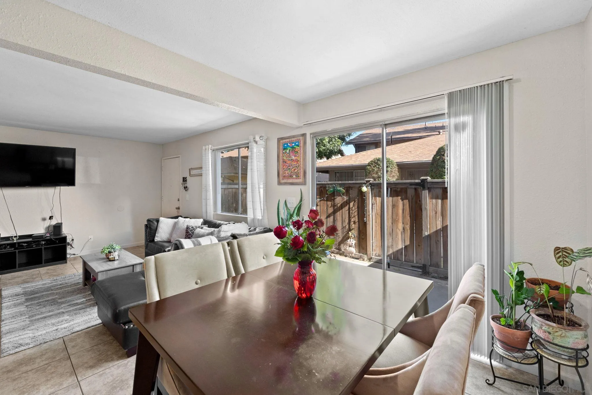 1322 W San Ysidro Blvd Unit B