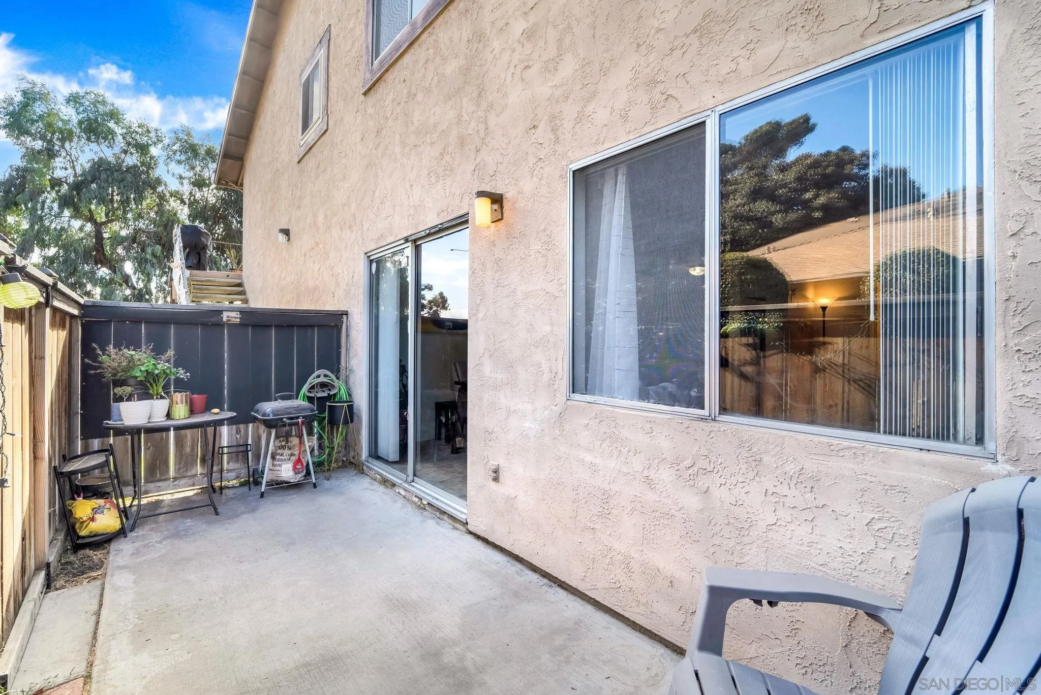 1322 W San Ysidro Blvd Unit B