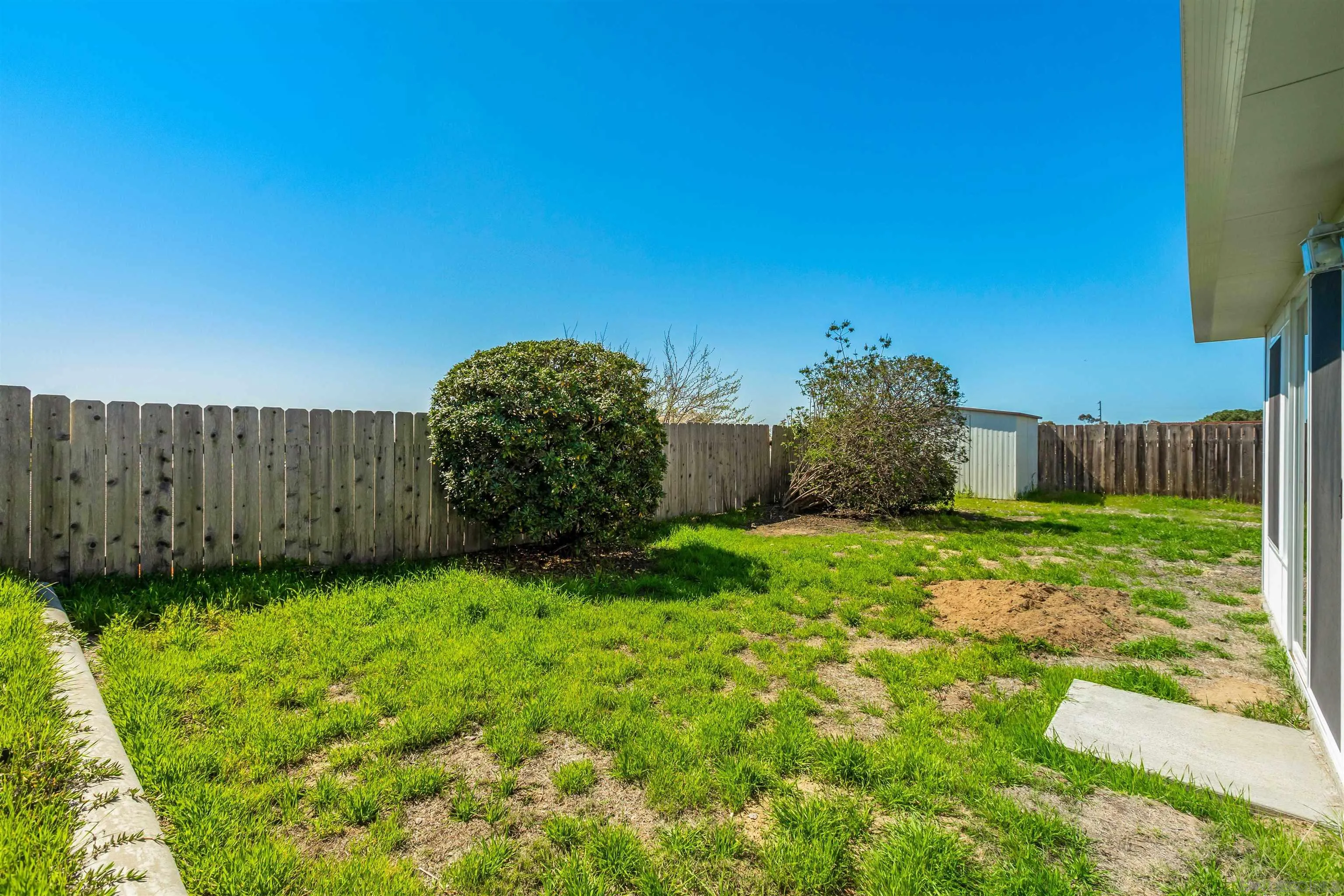 544 Azalea St