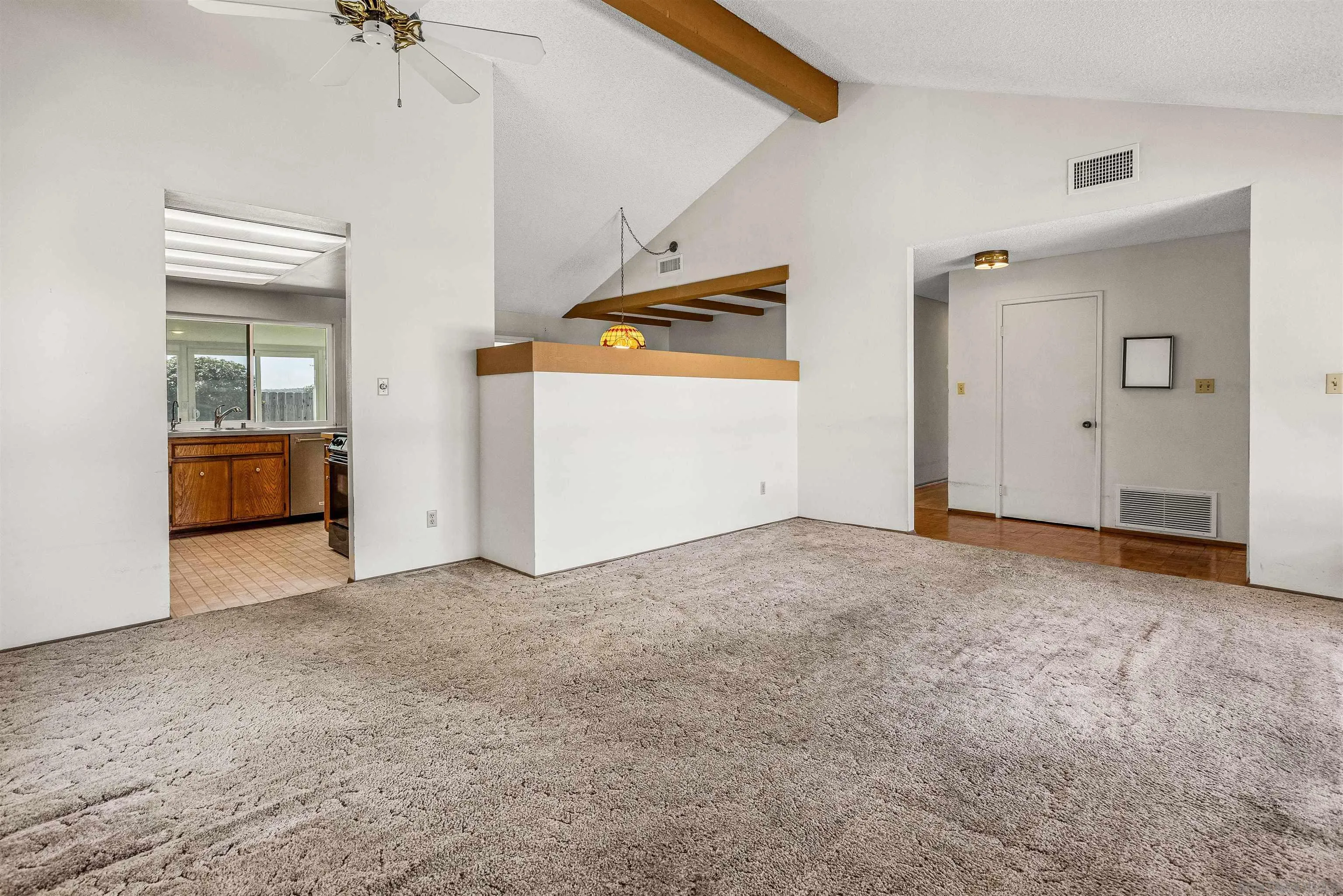 544 Azalea St