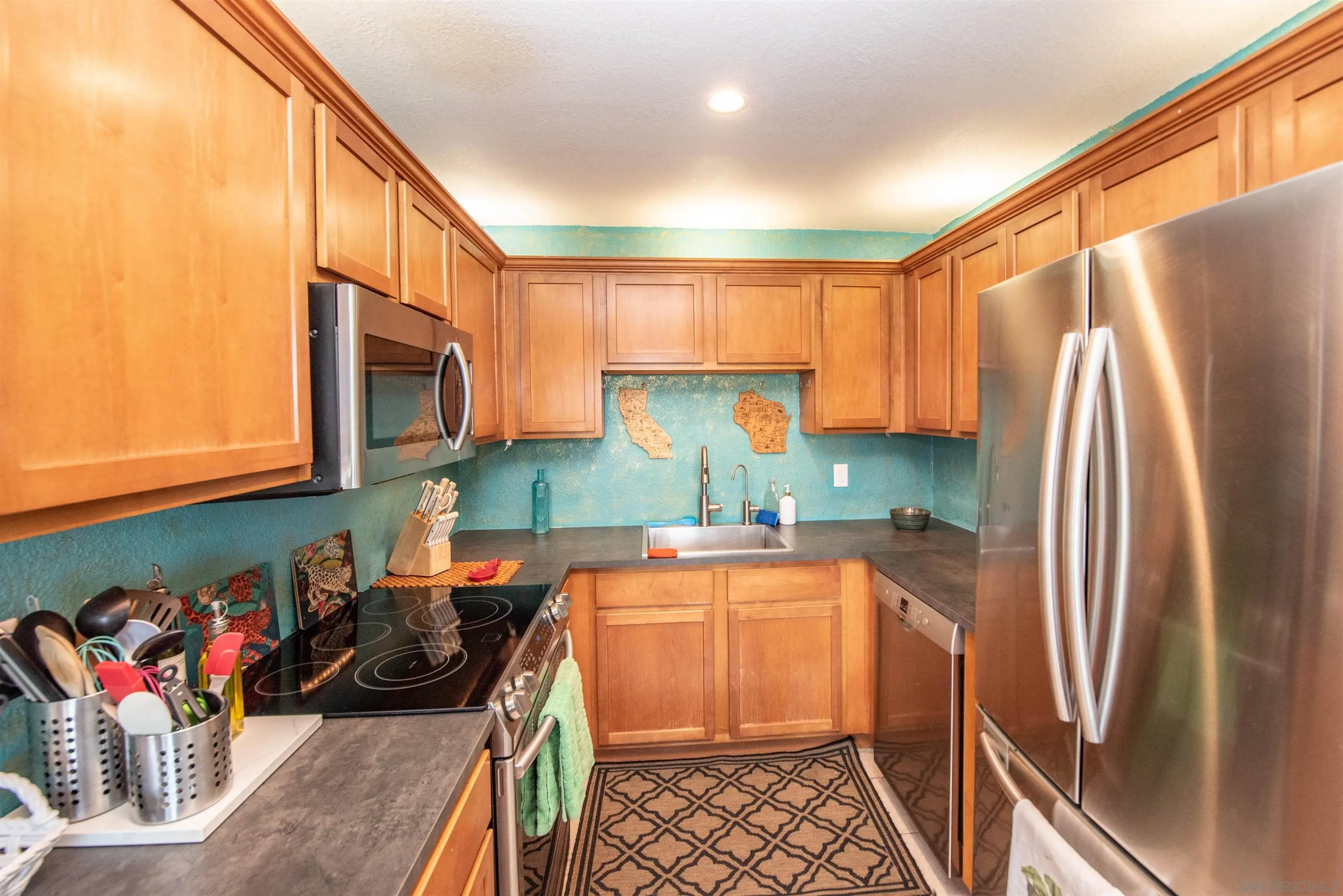 3295 Ocean View Blvd Unit 30