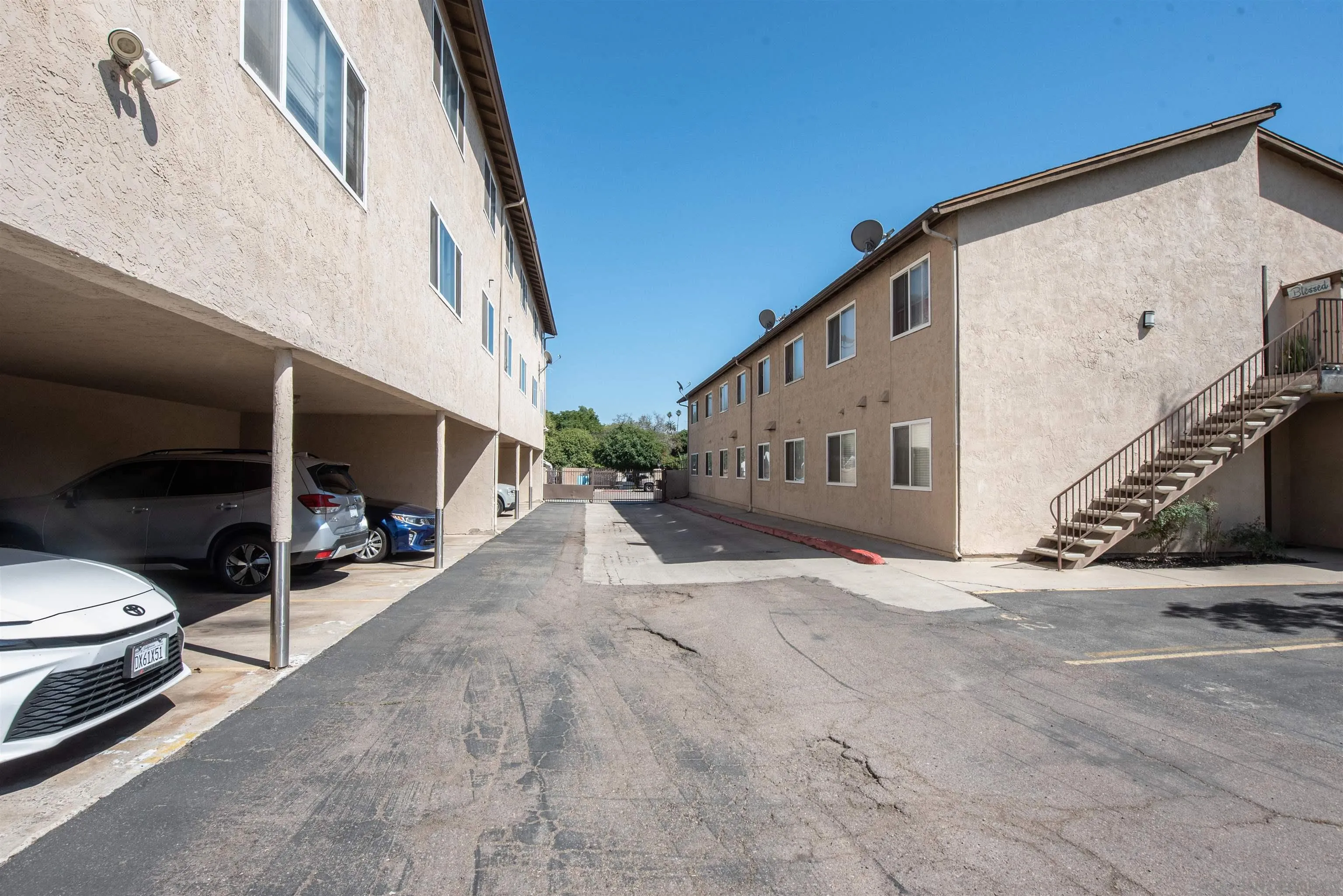 3295 Ocean View Blvd Unit 30