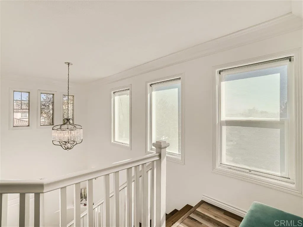 2464 Mackenzie Creek Rd.