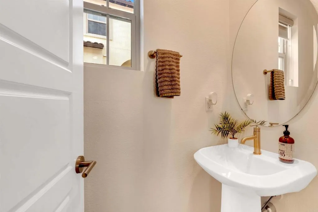 2180 Birch Rd Unit 119