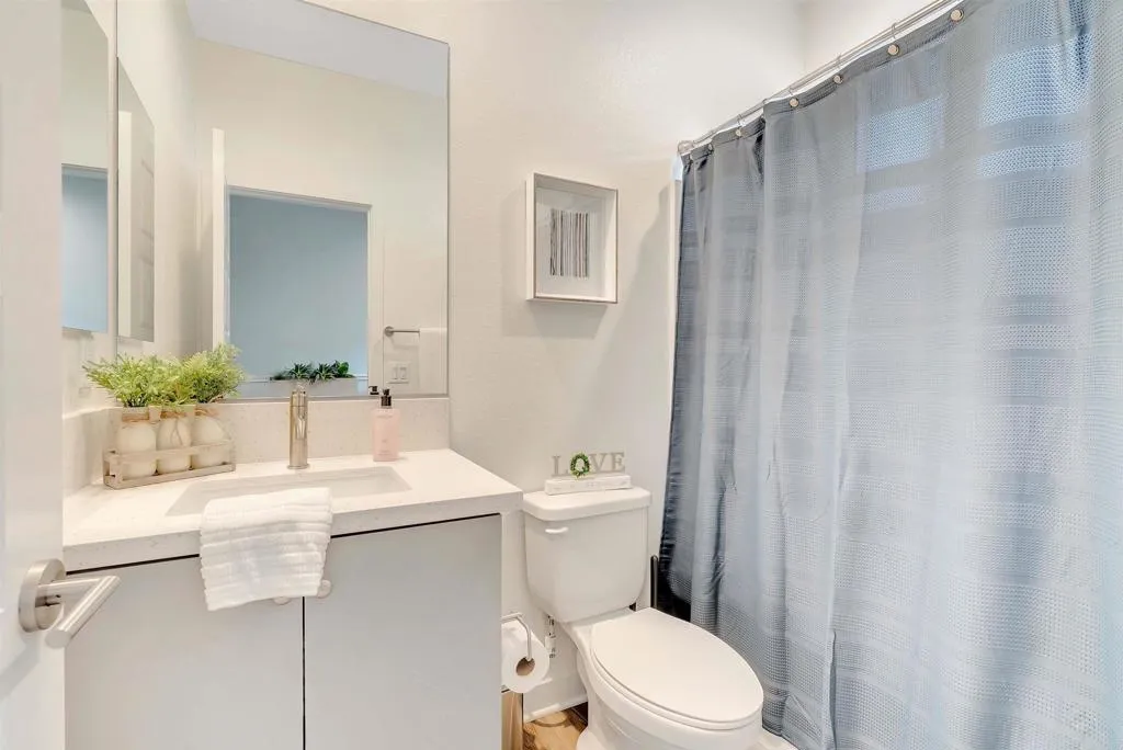 2180 Birch Rd Unit 119