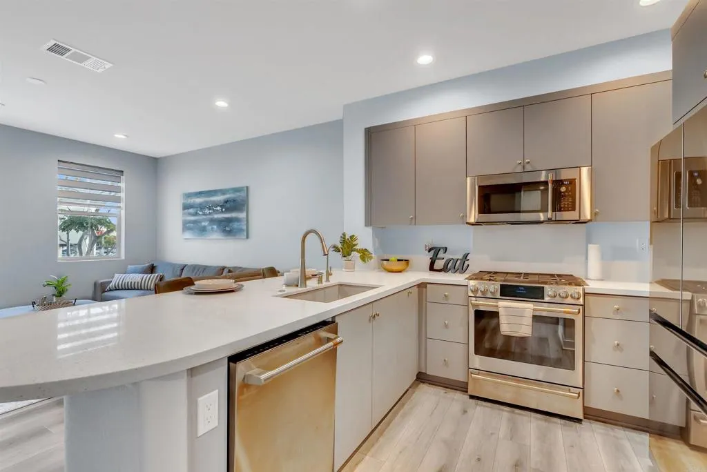 2180 Birch Rd Unit 119