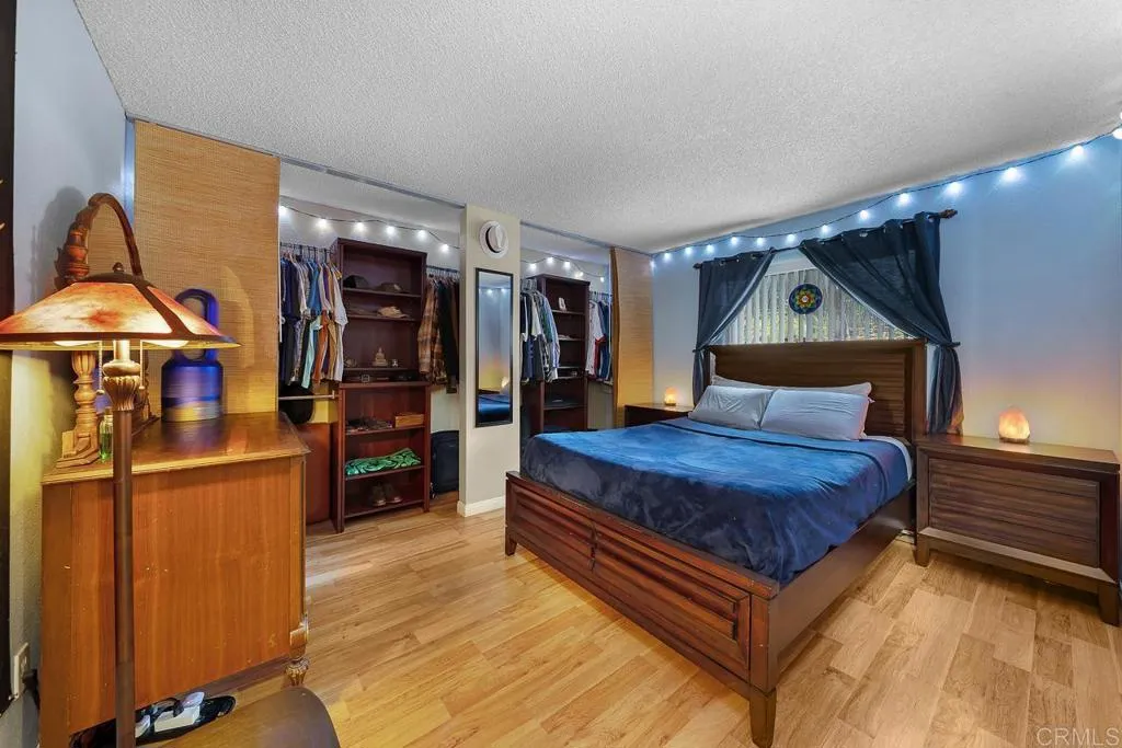 3557 Kenora Dr. Unit 15