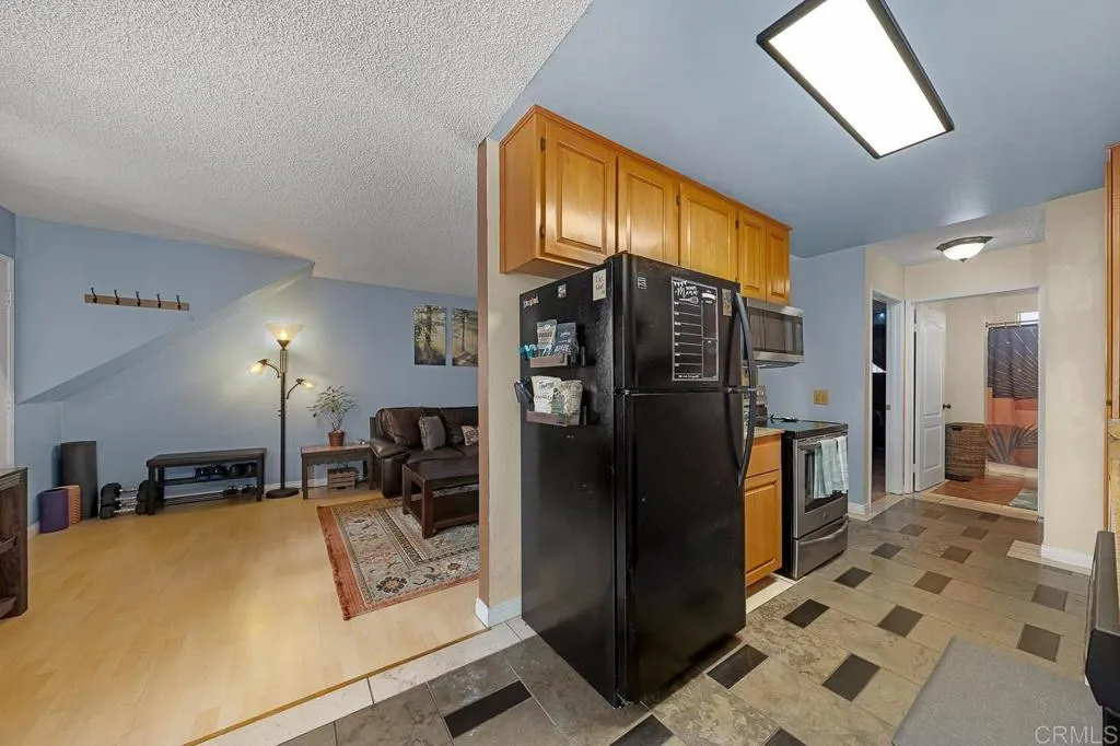 3557 Kenora Dr. Unit 15