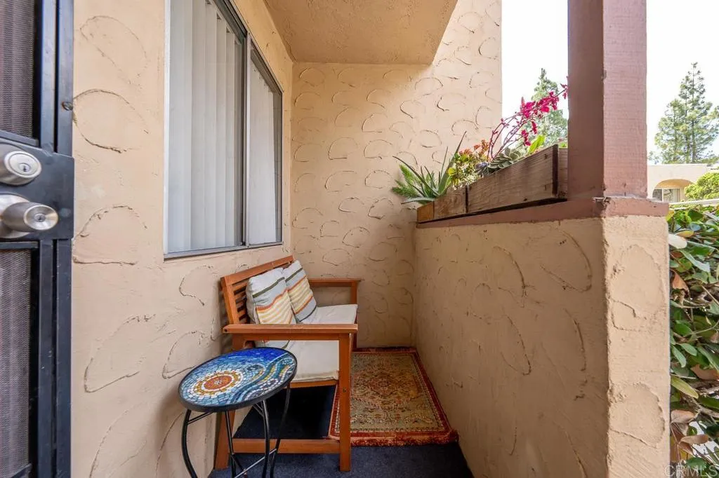 3557 Kenora Dr. Unit 15