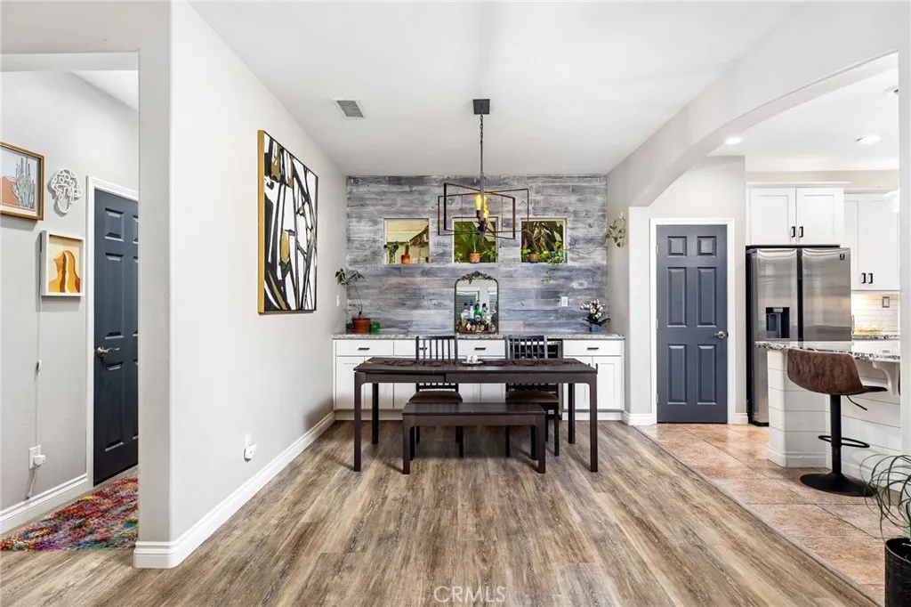 33496 Cedar Creek