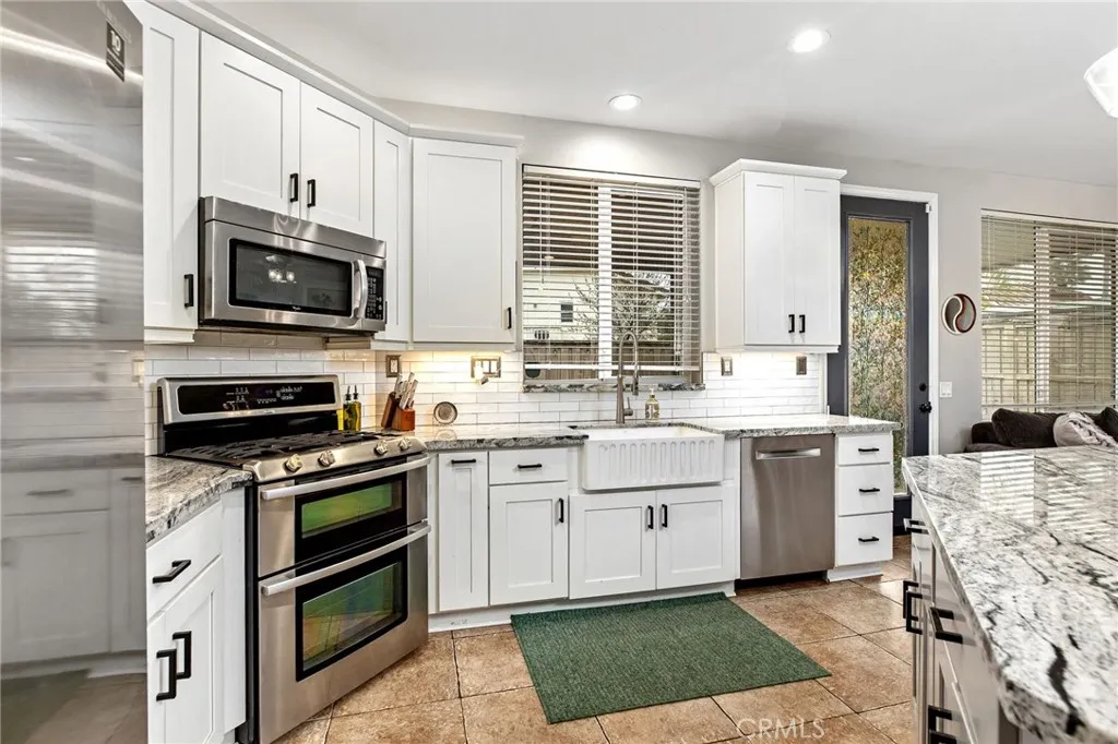 33496 Cedar Creek
