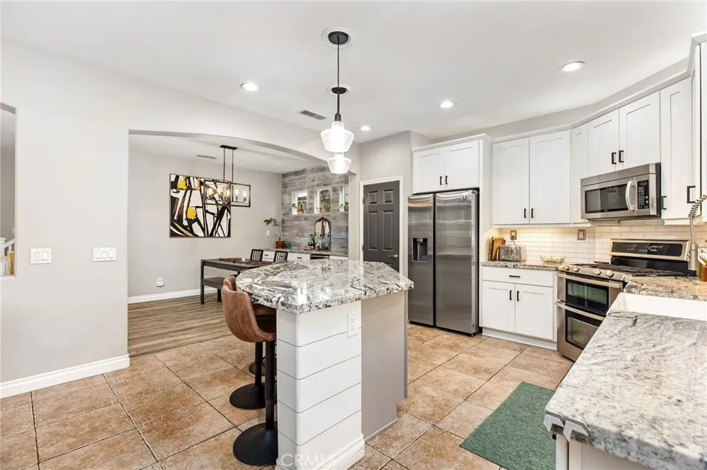 33496 Cedar Creek