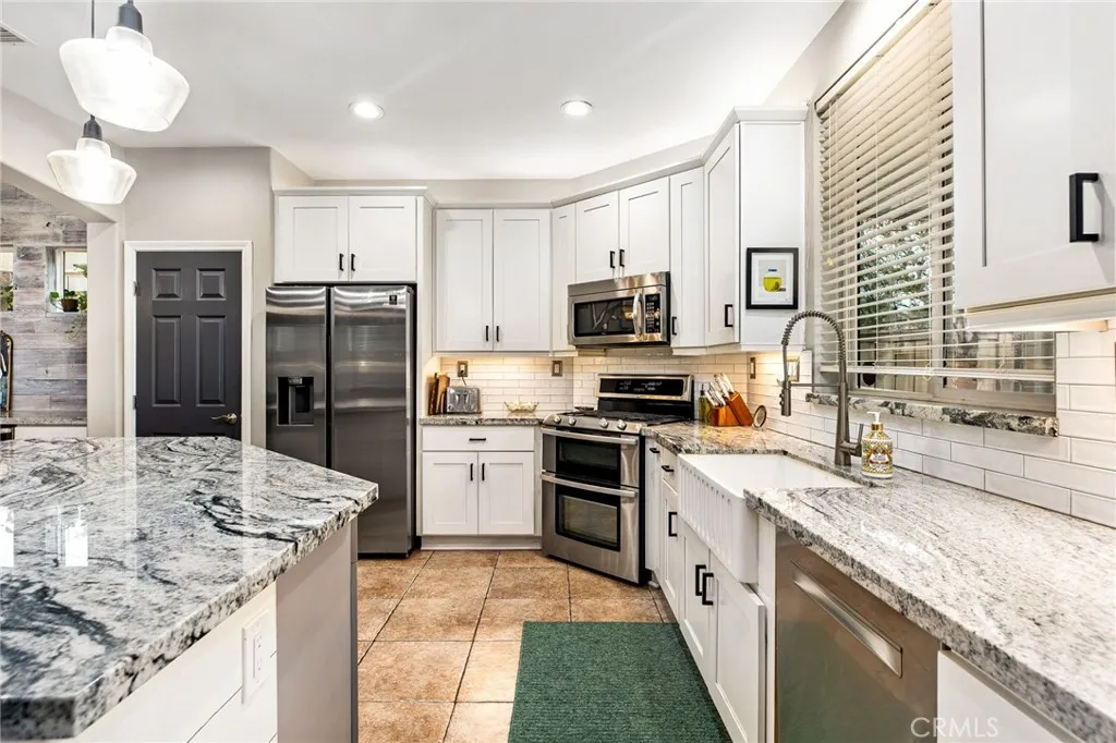 33496 Cedar Creek