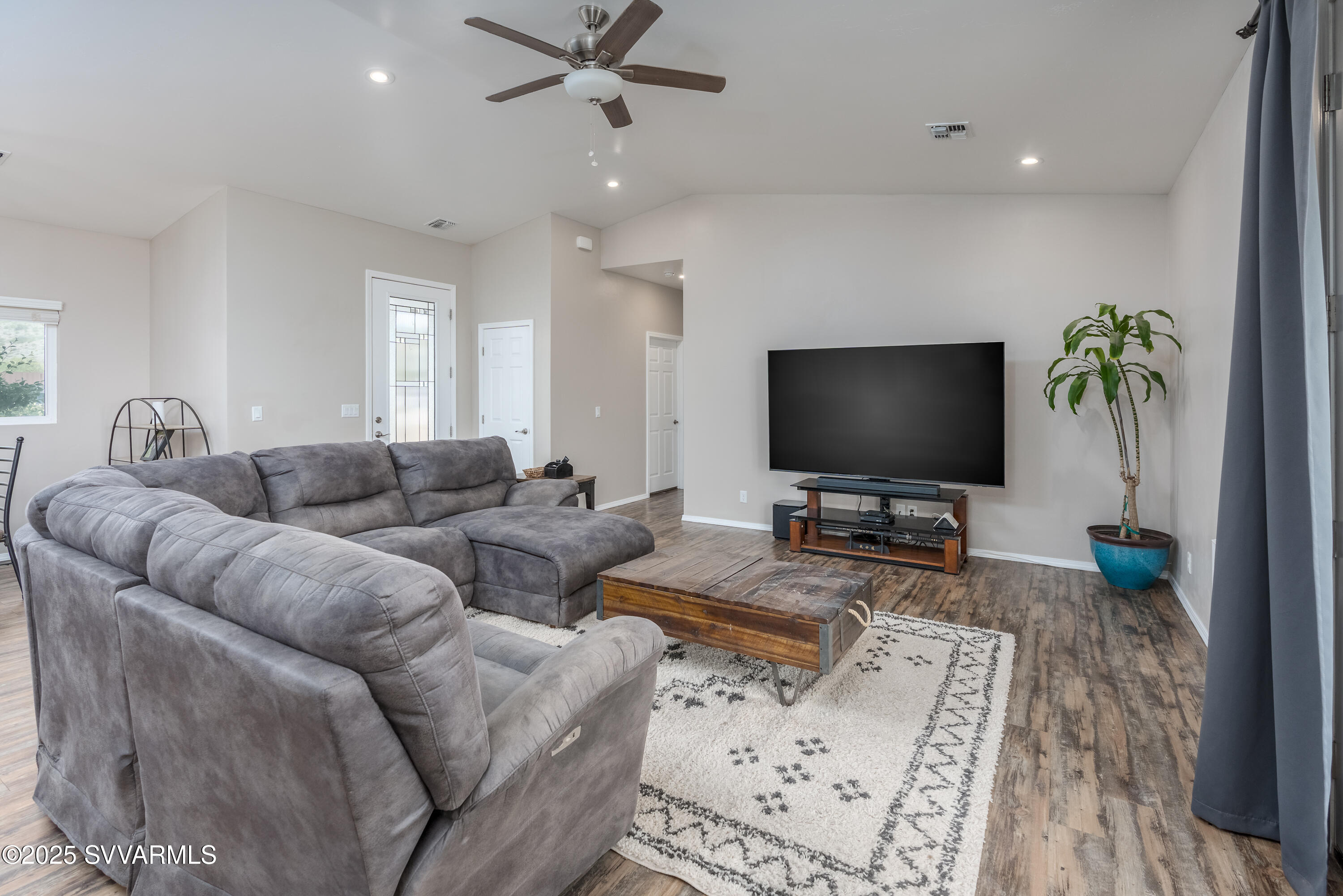955 W Copperhead Rd