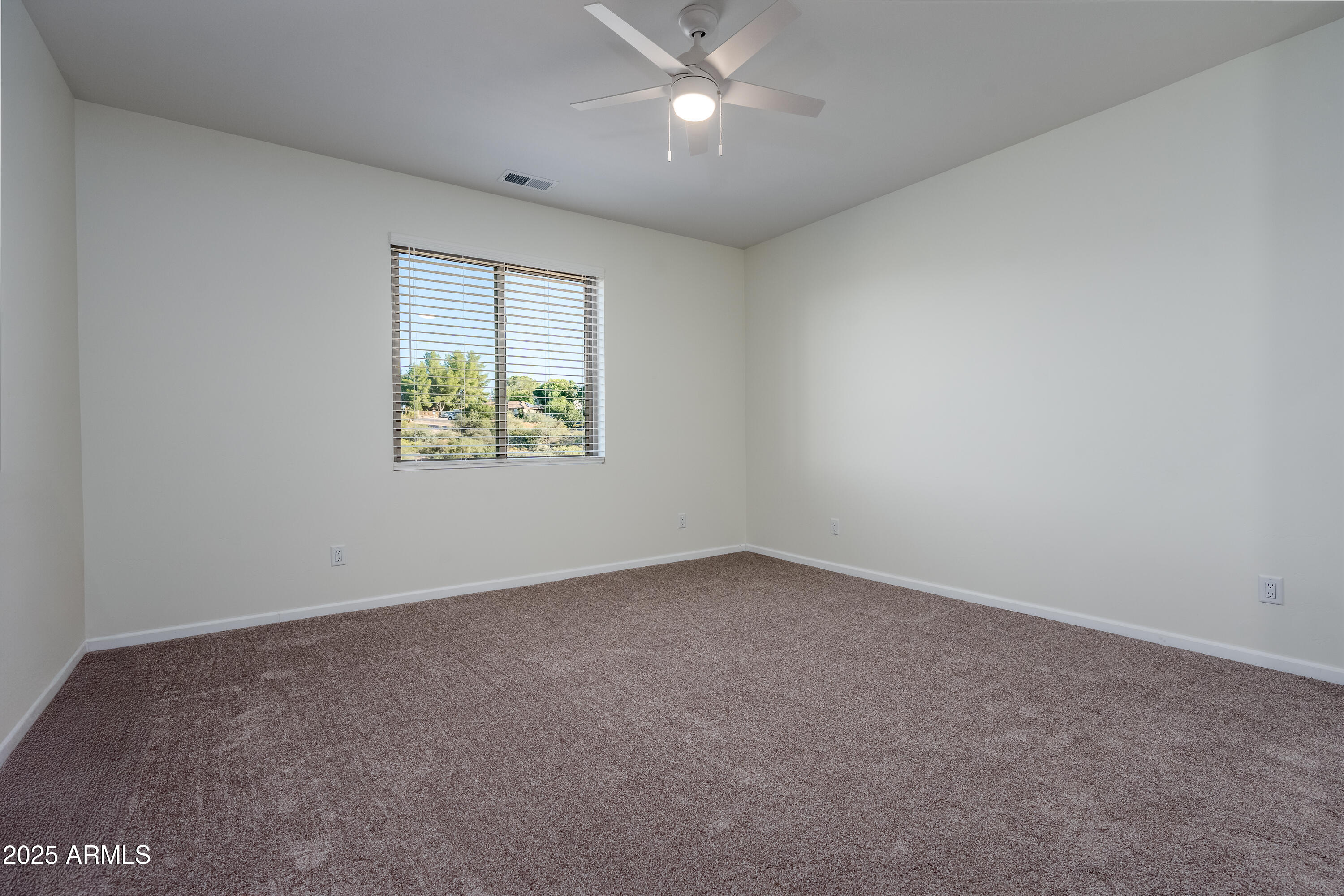 1405 E BOW MAKER Trail