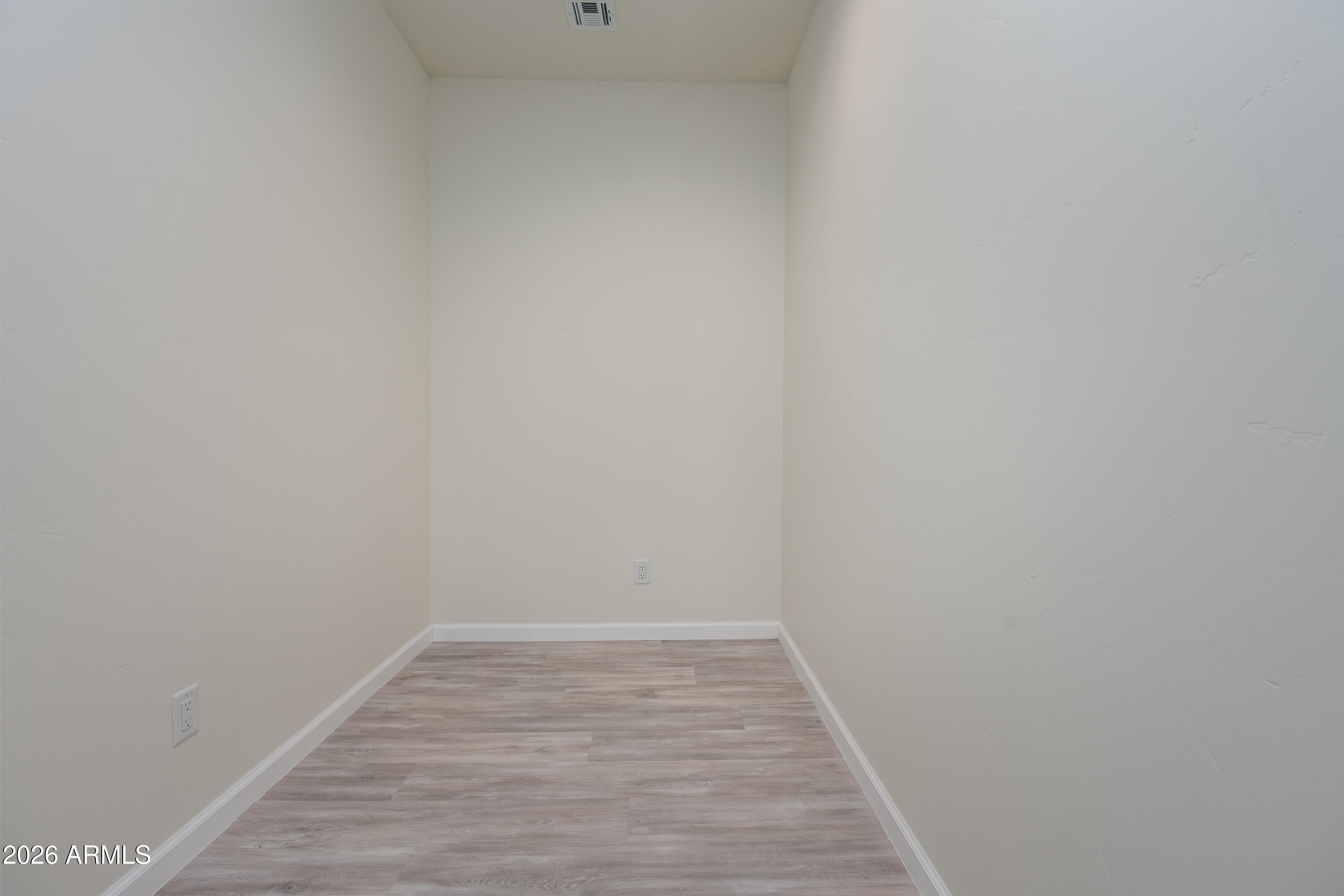 1405 E BOW MAKER Trail