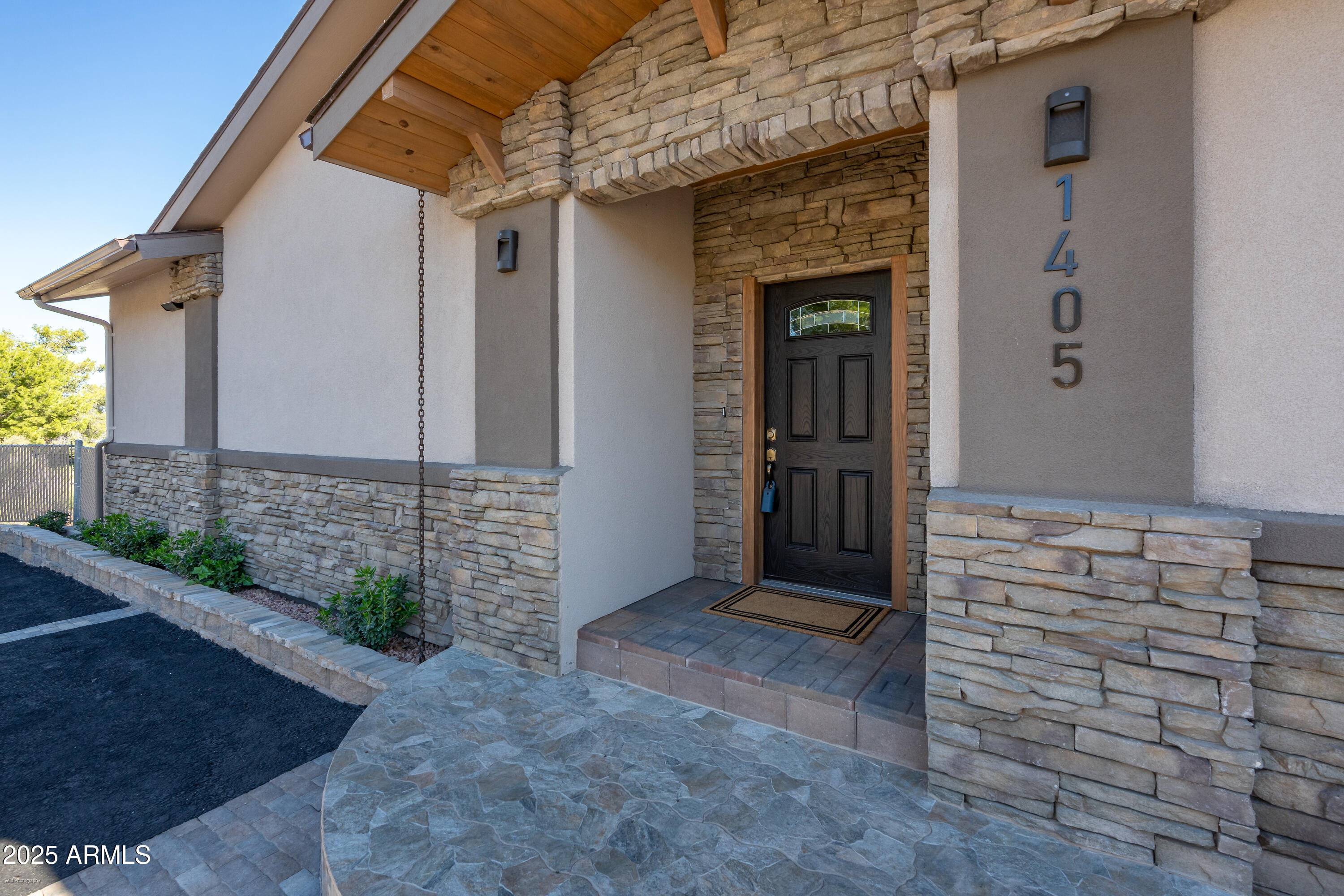 1405 E BOW MAKER Trail