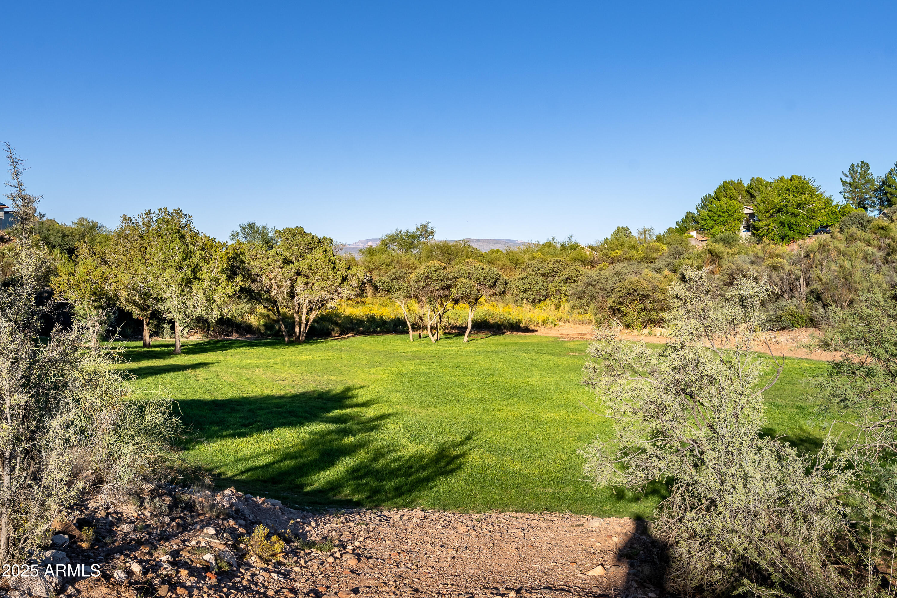 1405 E BOW MAKER Trail