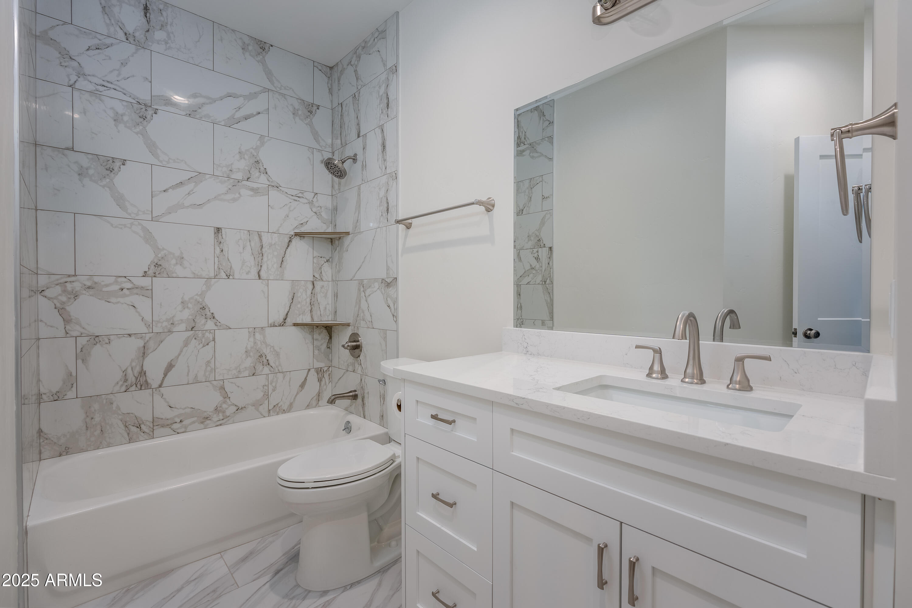 1405 E BOW MAKER Trail