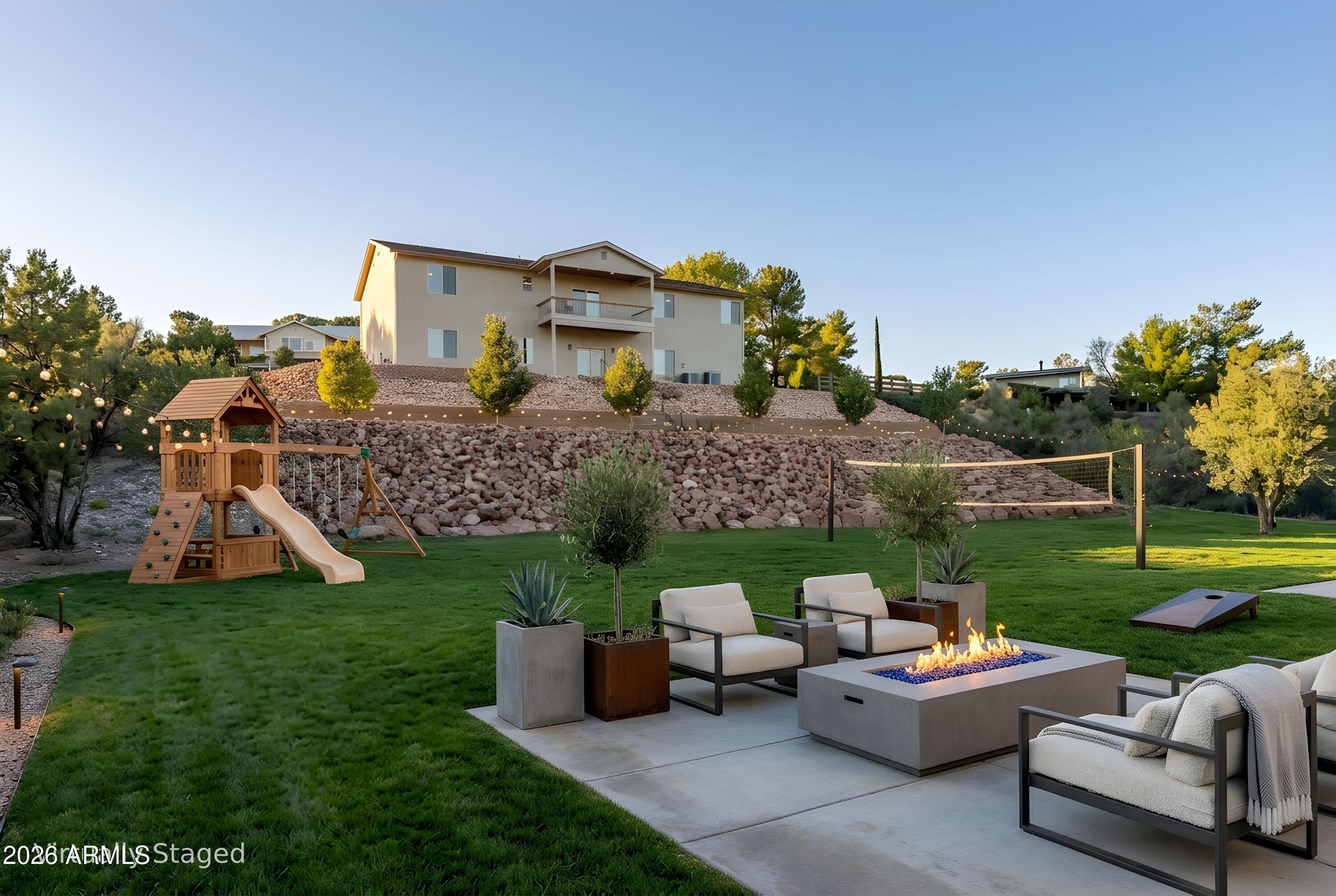 1405 E BOW MAKER Trail