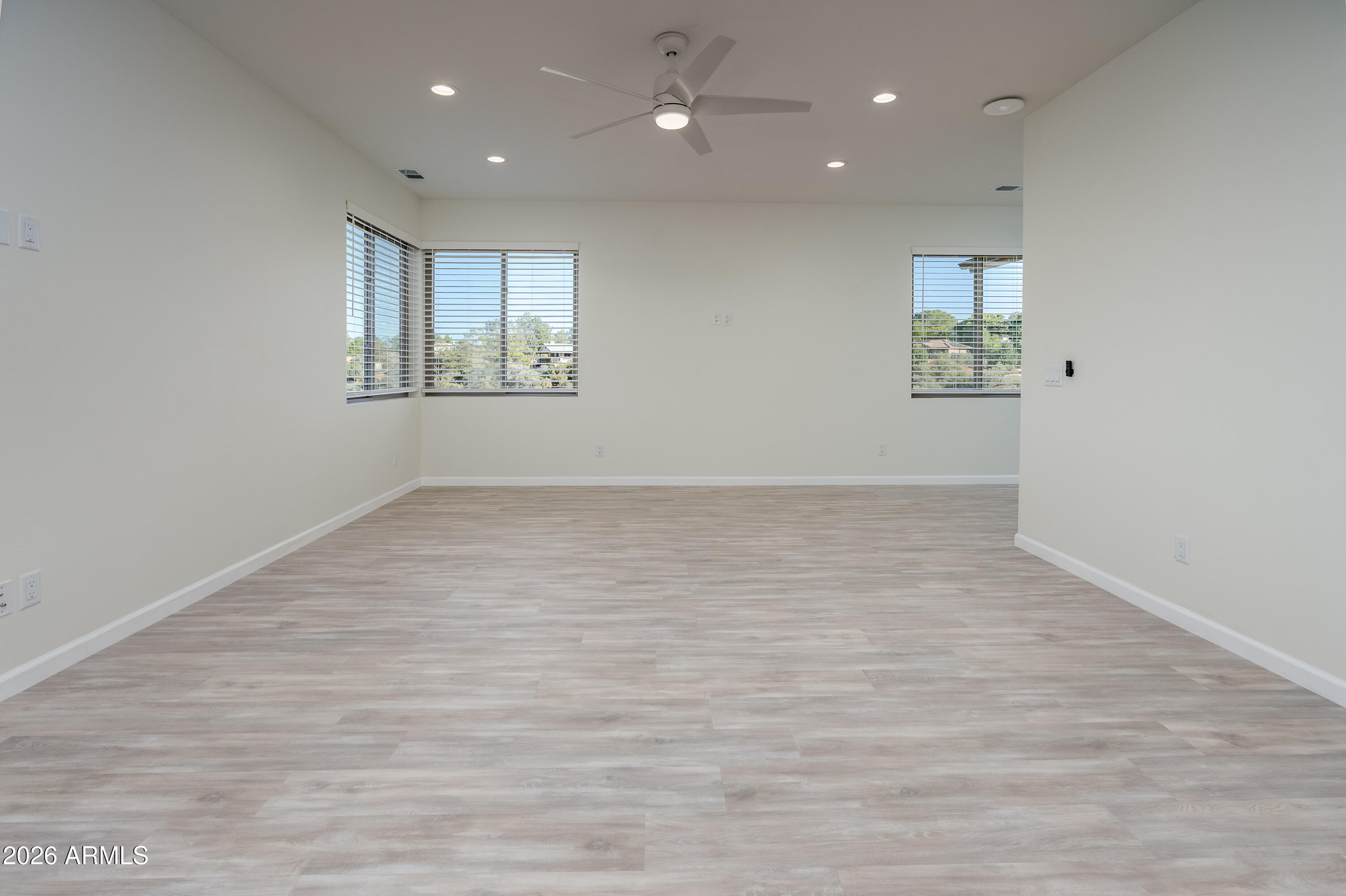 1405 E BOW MAKER Trail