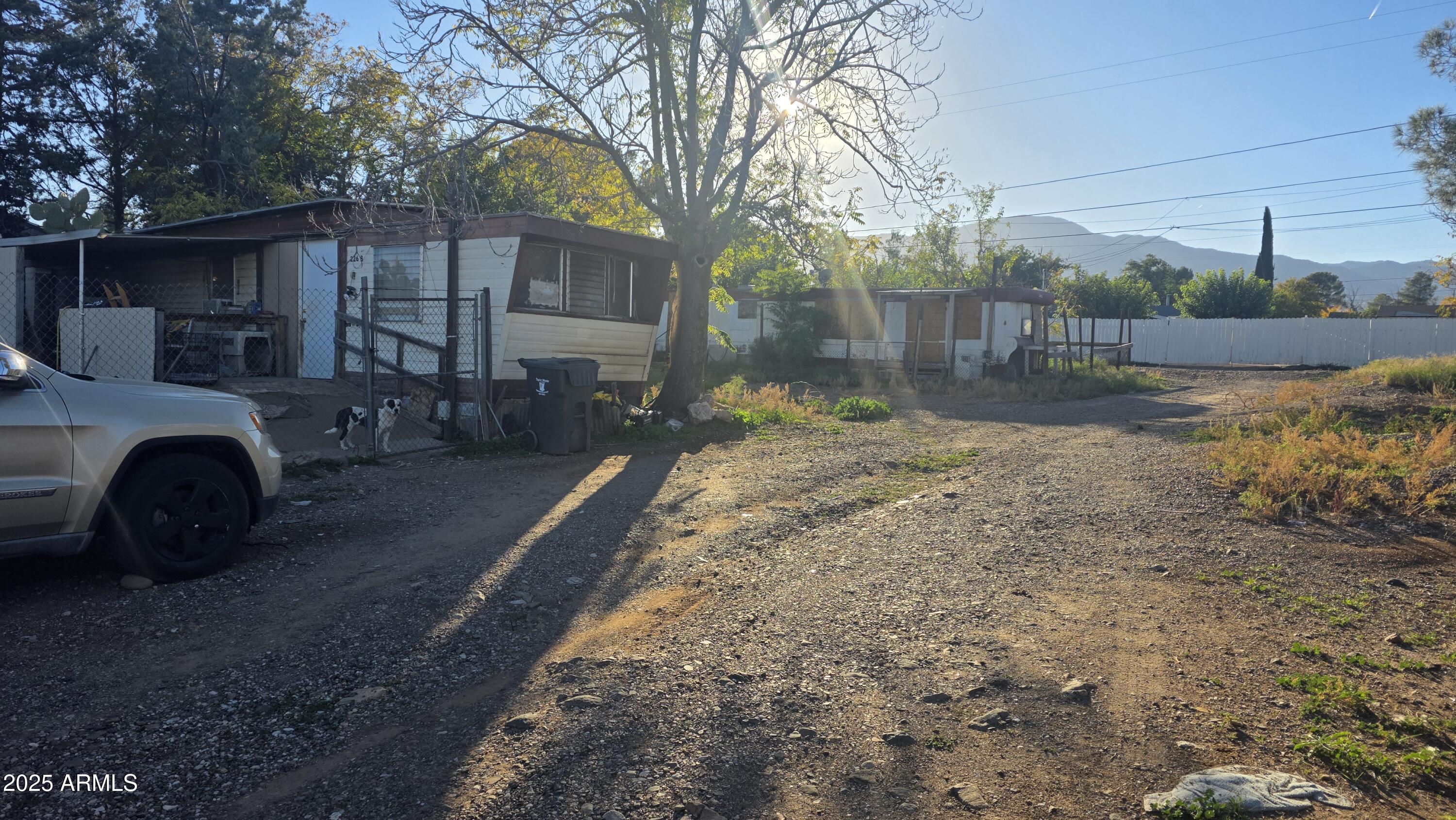226 S 15TH Street
