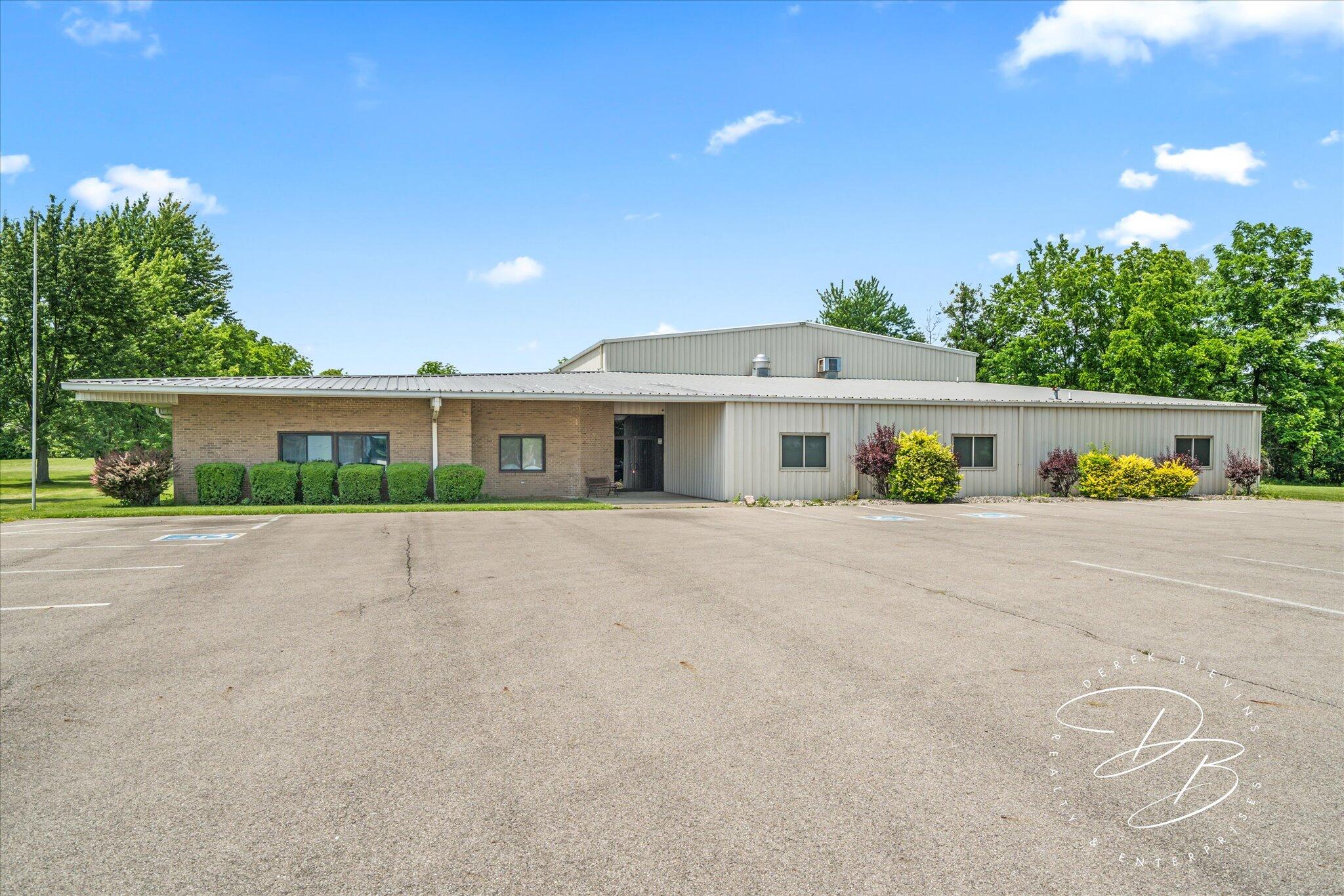 8921 N Dixie Drive